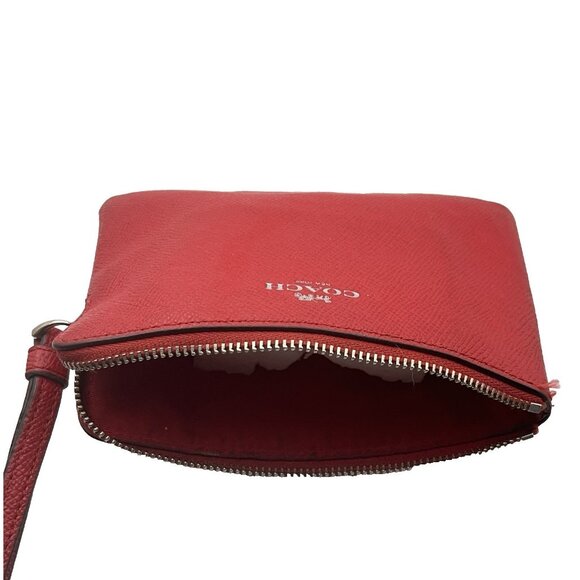 Coach Red Leather Wristlet Small Pouch Zip Coin Purse Wallet 6 in by 4 in - Picture 3 of 6
